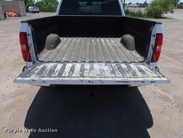 image for item FE9724 2010 Chevrolet Silverado 1500 LT Ext. Cab pickup truck