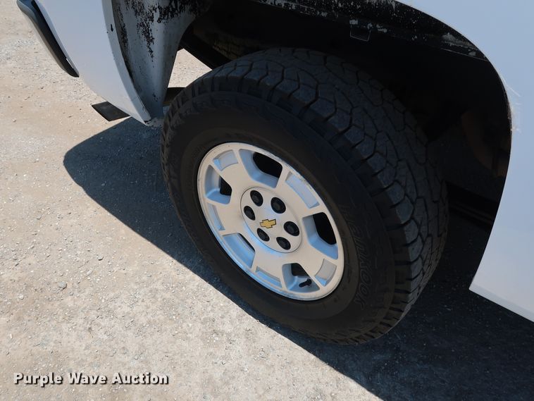 image for item FE9724 2010 Chevrolet Silverado 1500 LT Ext. Cab pickup truck