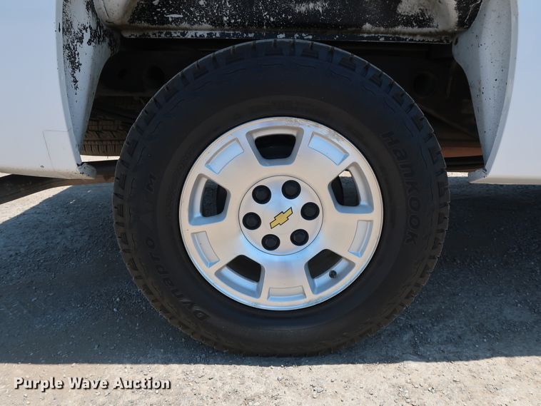 image for item FE9724 2010 Chevrolet Silverado 1500 LT Ext. Cab pickup truck