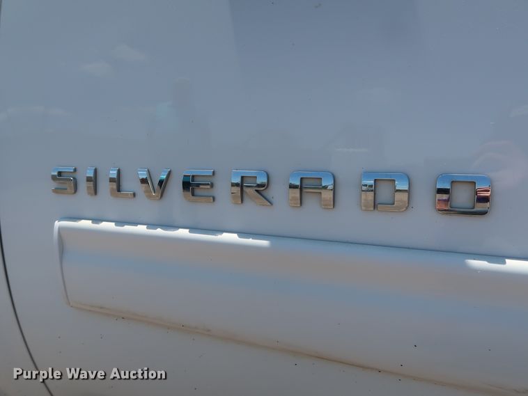 image for item FE9724 2010 Chevrolet Silverado 1500 LT Ext. Cab pickup truck