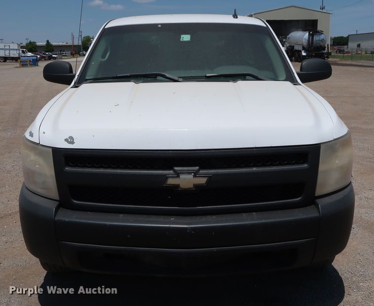 image for item FE9725 2007 Chevrolet Silverado 1500 pickup truck