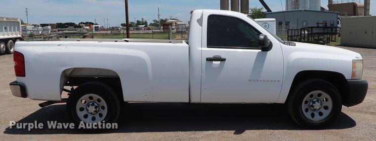 image for item FE9725 2007 Chevrolet Silverado 1500 pickup truck