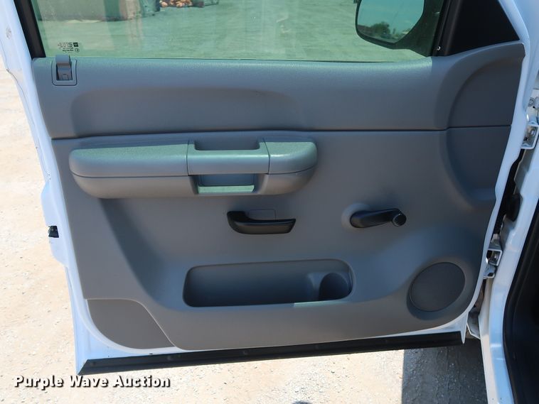 image for item FE9725 2007 Chevrolet Silverado 1500 pickup truck