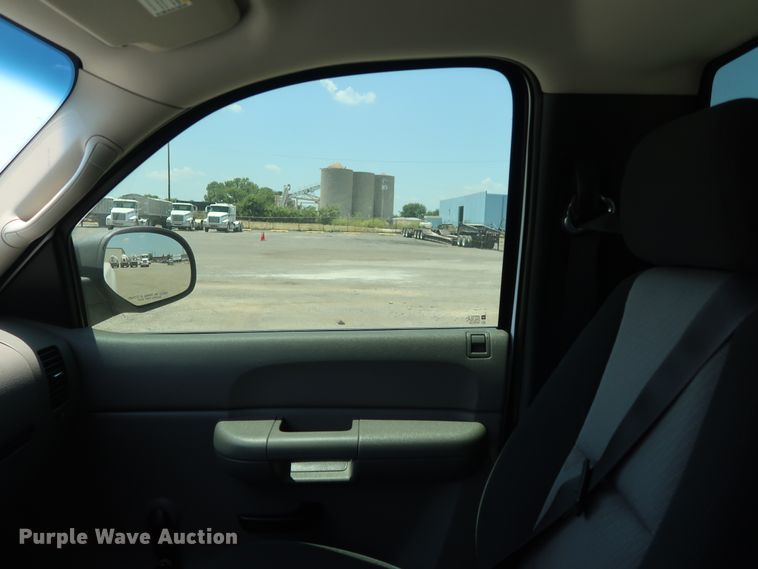 image for item FE9725 2007 Chevrolet Silverado 1500 pickup truck