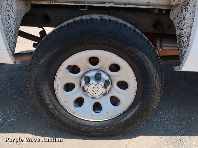 image for item FE9725 2007 Chevrolet Silverado 1500 pickup truck