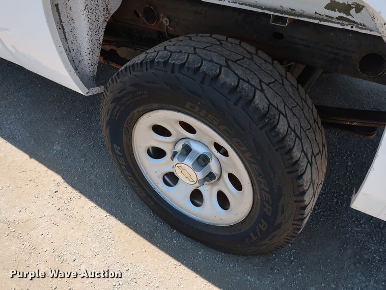 image for item FE9725 2007 Chevrolet Silverado 1500 pickup truck