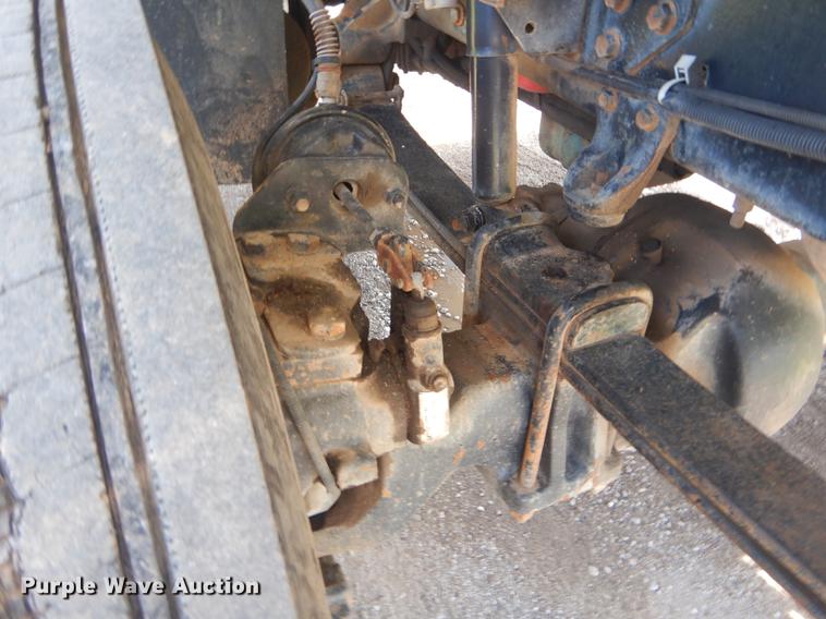 image for item FH9416 2006 International 7400 digger derrick truck