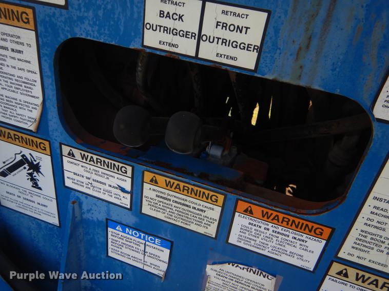 image for item FH9416 2006 International 7400 digger derrick truck