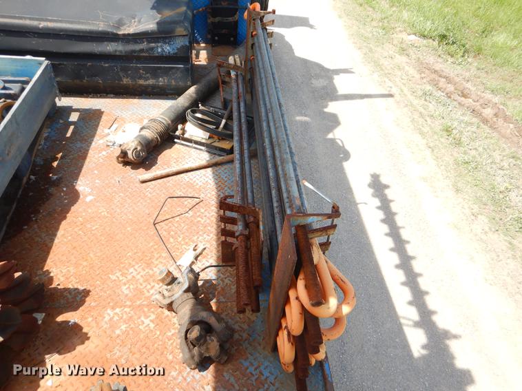 image for item FH9416 2006 International 7400 digger derrick truck