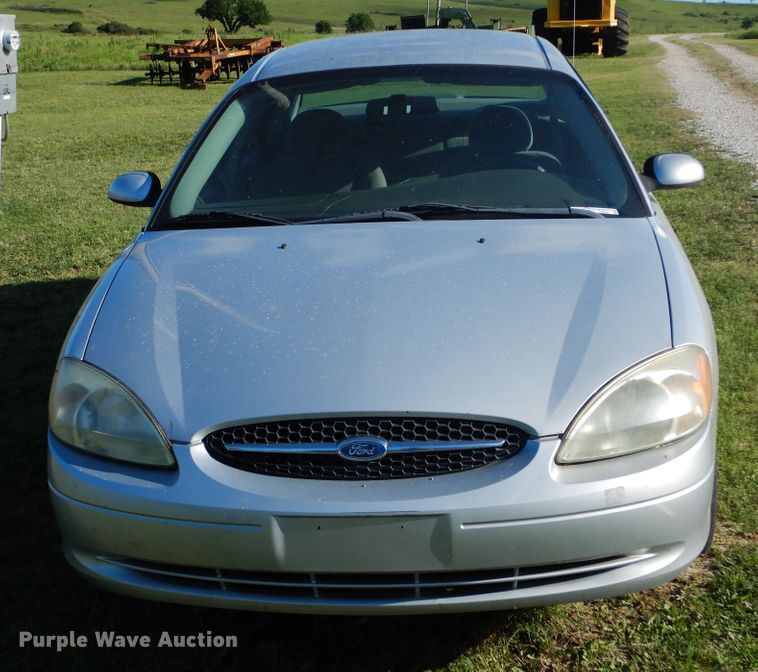 image for item FI9926 2003 Ford Taurus