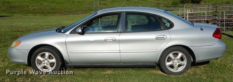 image for item FI9926 2003 Ford Taurus