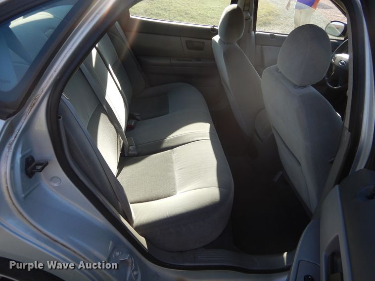 image for item FI9926 2003 Ford Taurus