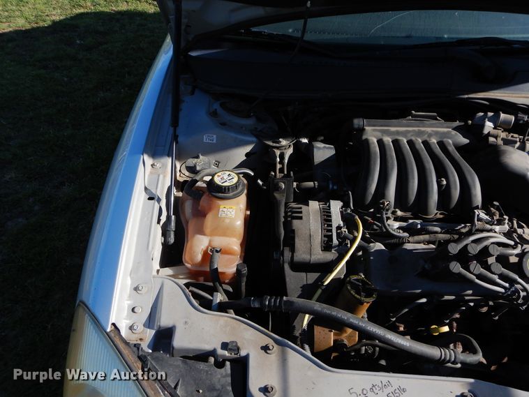 image for item FI9926 2003 Ford Taurus