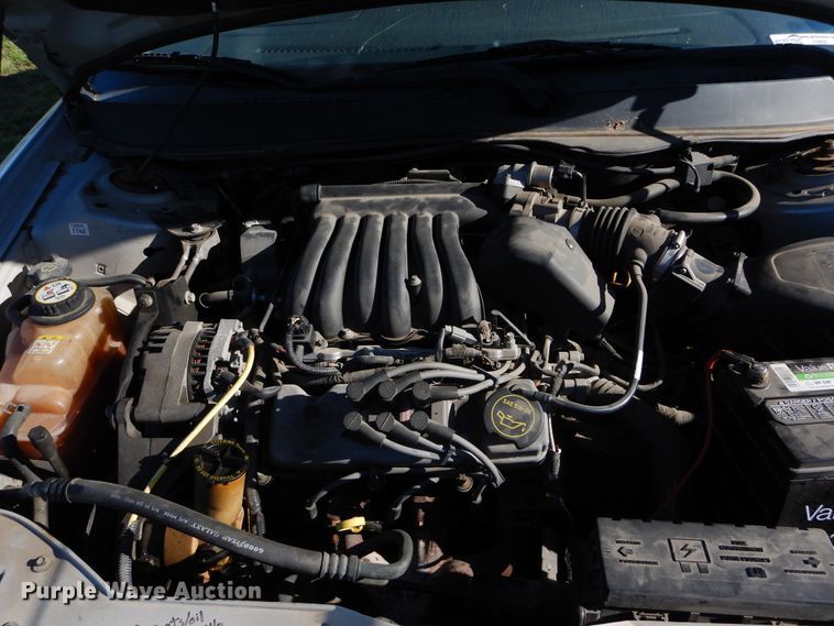 image for item FI9926 2003 Ford Taurus