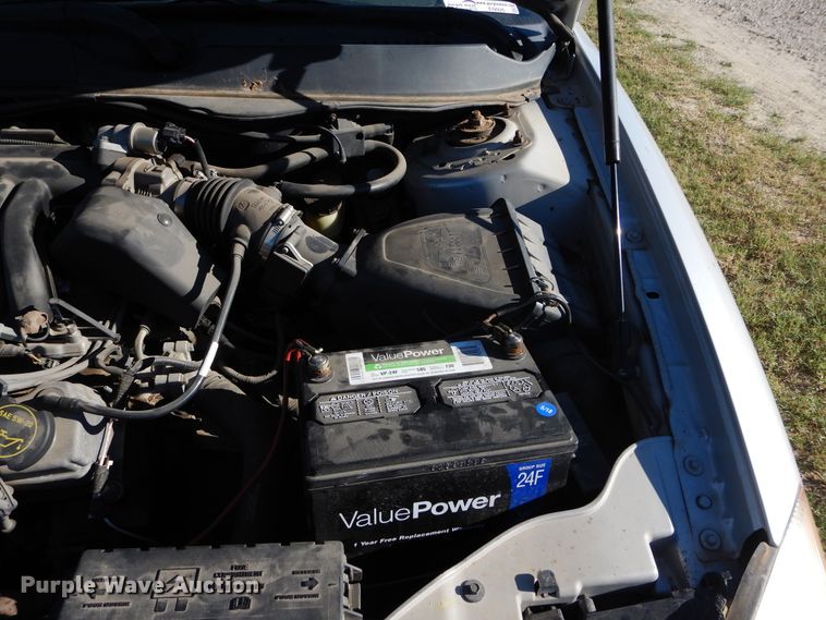 image for item FI9926 2003 Ford Taurus