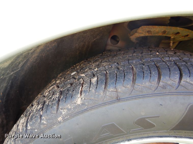 image for item FI9926 2003 Ford Taurus