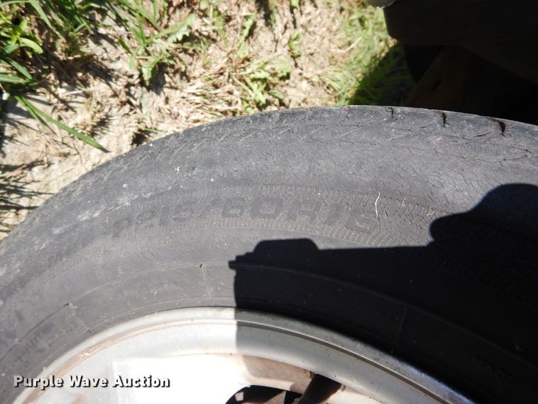 image for item FI9926 2003 Ford Taurus