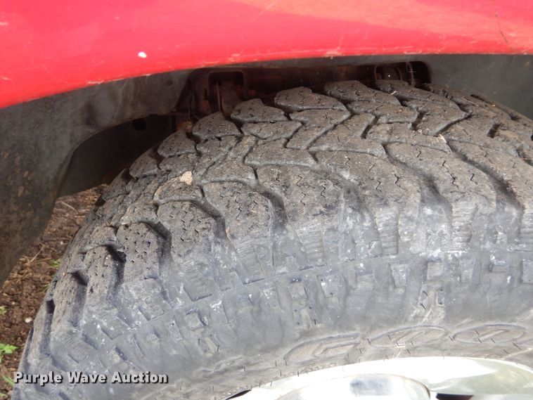 image for item FI9929 2003 Dodge Ram 2500 Quad Cab flatbed pickup truck