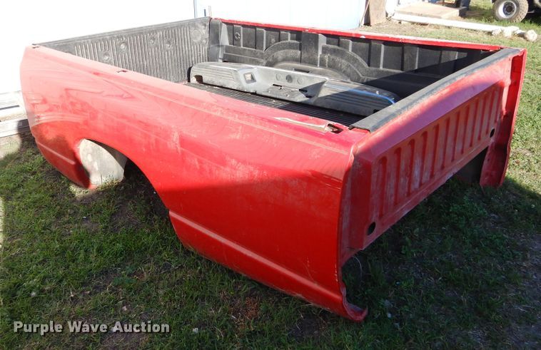 image for item FI9929 2003 Dodge Ram 2500 Quad Cab flatbed pickup truck