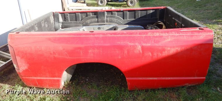 image for item FI9929 2003 Dodge Ram 2500 Quad Cab flatbed pickup truck