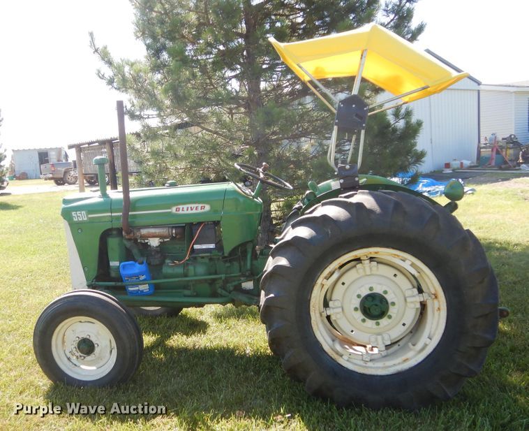 image for item FI9943 Oliver 550 tractor