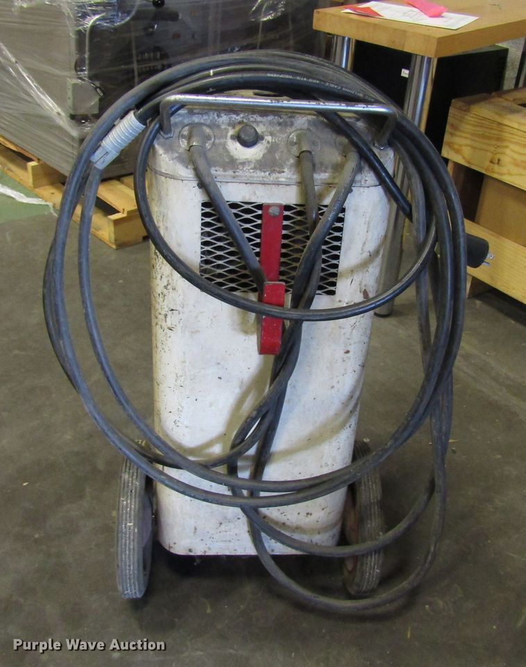 image for item FJ9689 Zyphyr KC2/6-060 battery charger