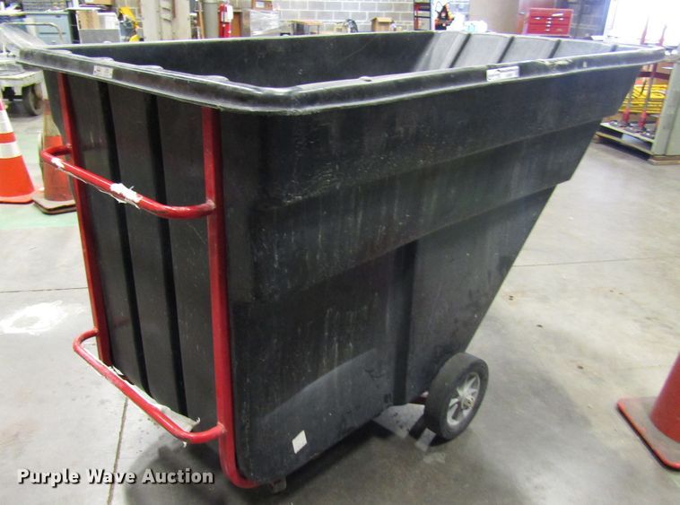 image for item FJ9692 (3) Rubbermaid dump carts
