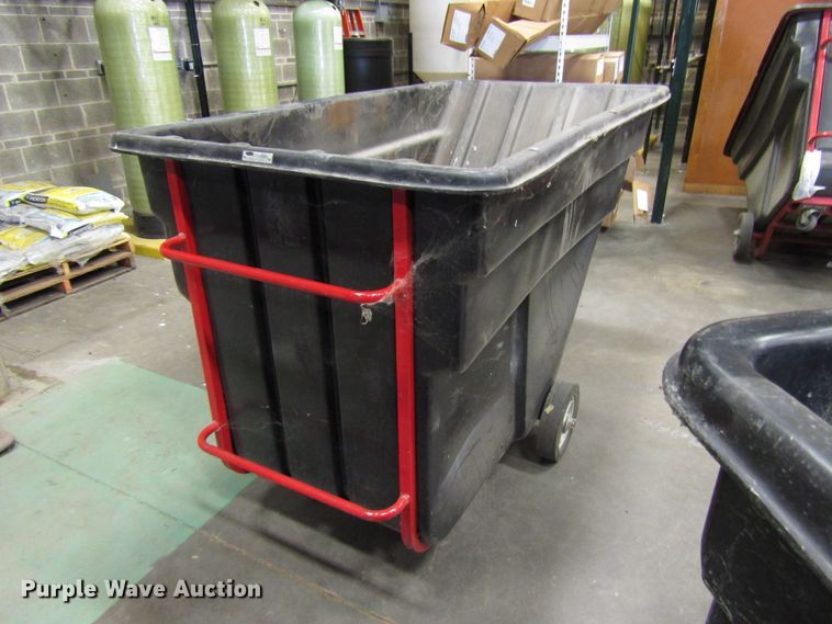 image for item FJ9692 (3) Rubbermaid dump carts