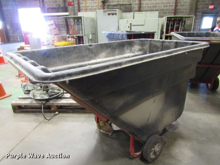 image for item FJ9692 (3) Rubbermaid dump carts