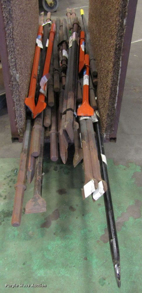image for item FJ9693 Concrete chisels