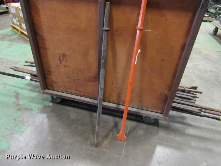 image for item FJ9693 Concrete chisels