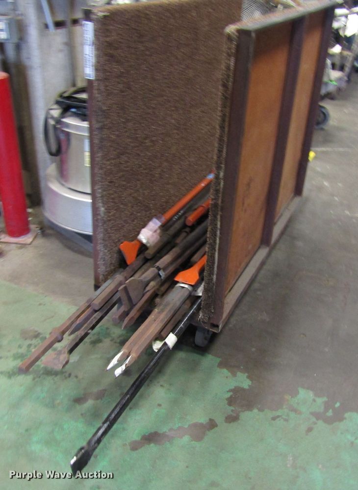 image for item FJ9693 Concrete chisels