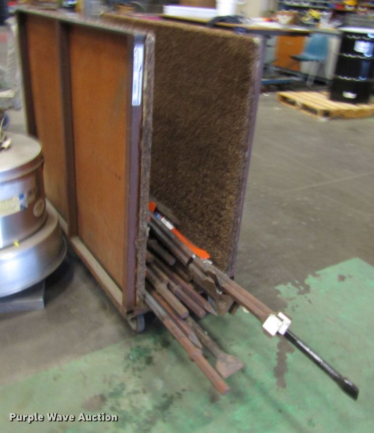 image for item FJ9693 Concrete chisels