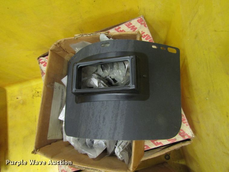 image for item FJ9696 Welding supplies