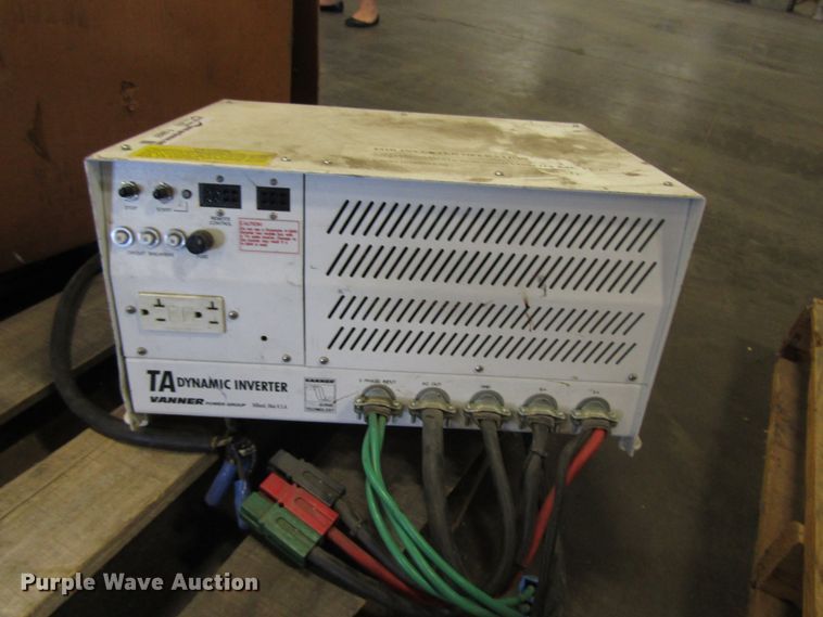 image for item FJ9697 (2) TA Dynamic inverters