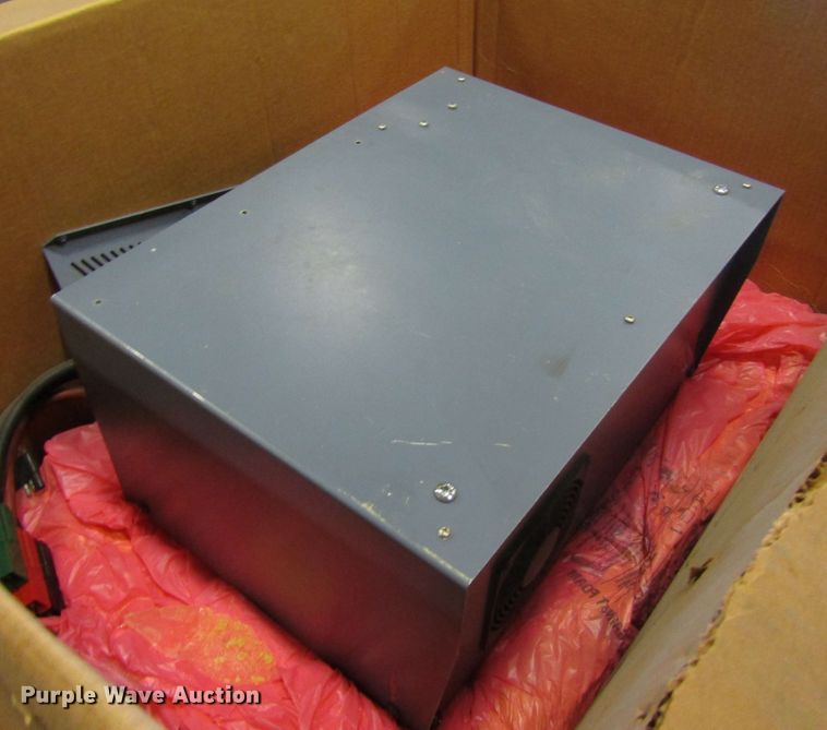 image for item FJ9697 (2) TA Dynamic inverters
