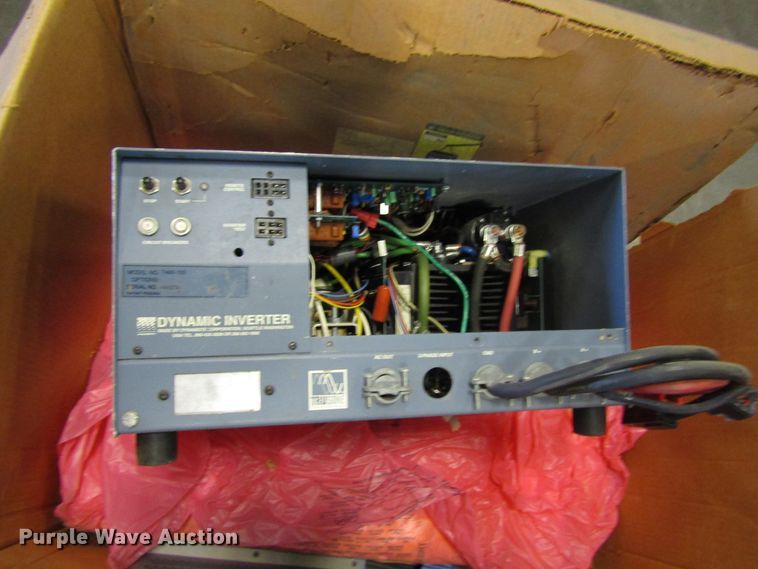 image for item FJ9697 (2) TA Dynamic inverters