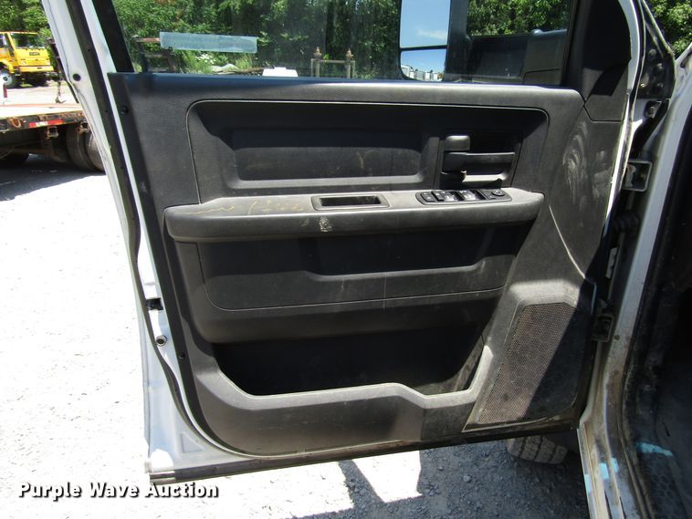 image for item FJ9711 2012 Dodge Ram 5500 Crew Cab flatbed truck