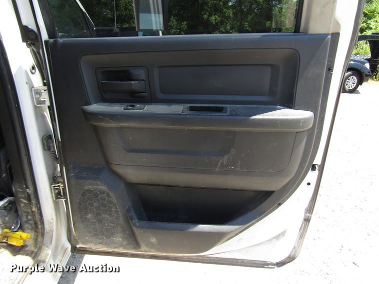 image for item FJ9711 2012 Dodge Ram 5500 Crew Cab flatbed truck