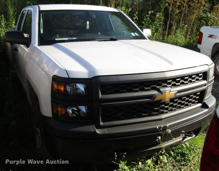 image for item FJ9718 2014 Chevrolet Silverado 1500 Double Cab pickup truck