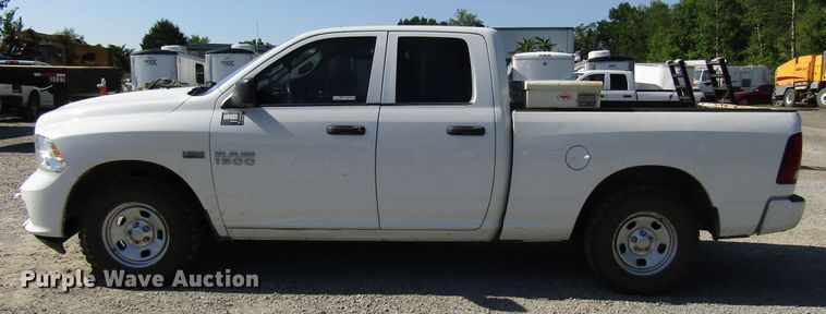 image for item FJ9719 2013 Dodge Ram 1500 Quad Cab pickup truck