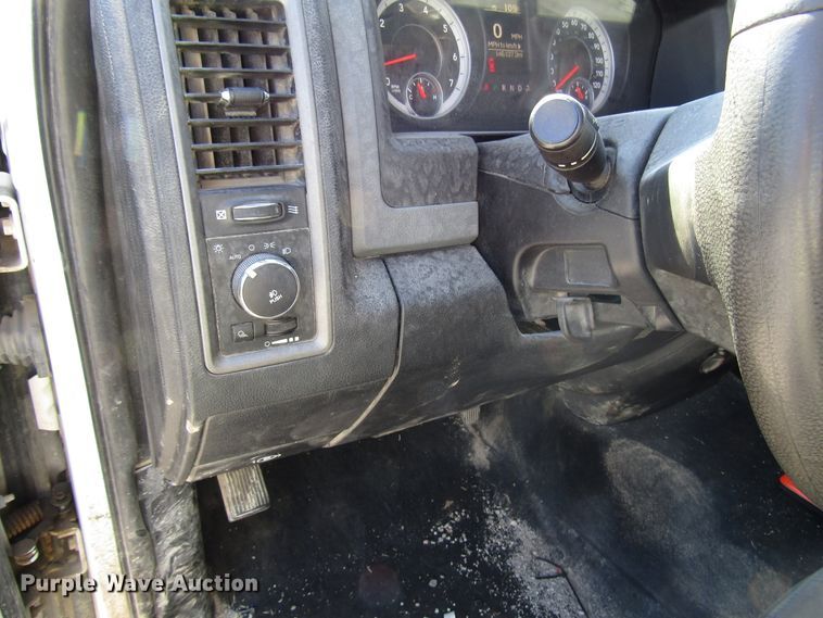 image for item FJ9719 2013 Dodge Ram 1500 Quad Cab pickup truck