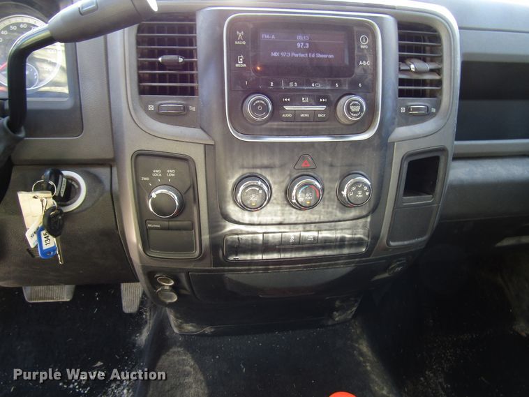 image for item FJ9719 2013 Dodge Ram 1500 Quad Cab pickup truck