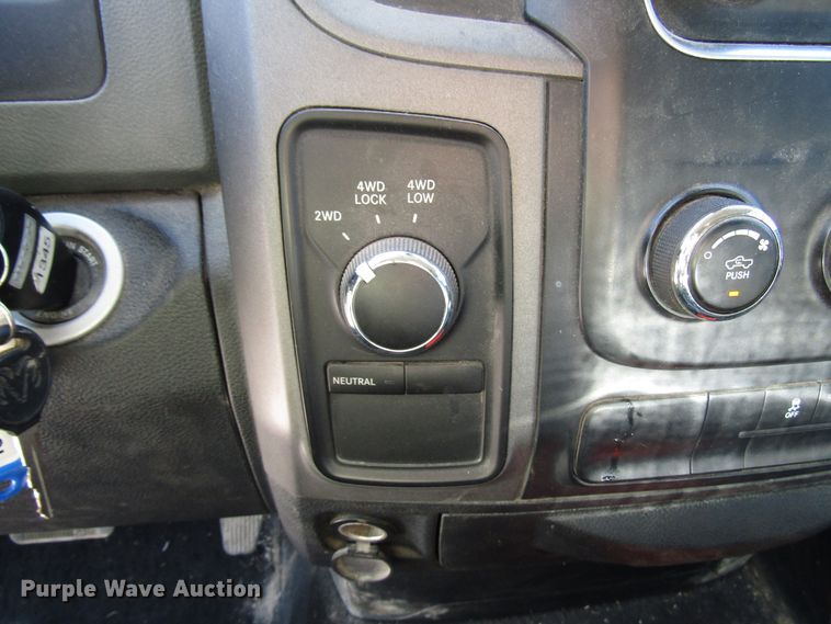 image for item FJ9719 2013 Dodge Ram 1500 Quad Cab pickup truck