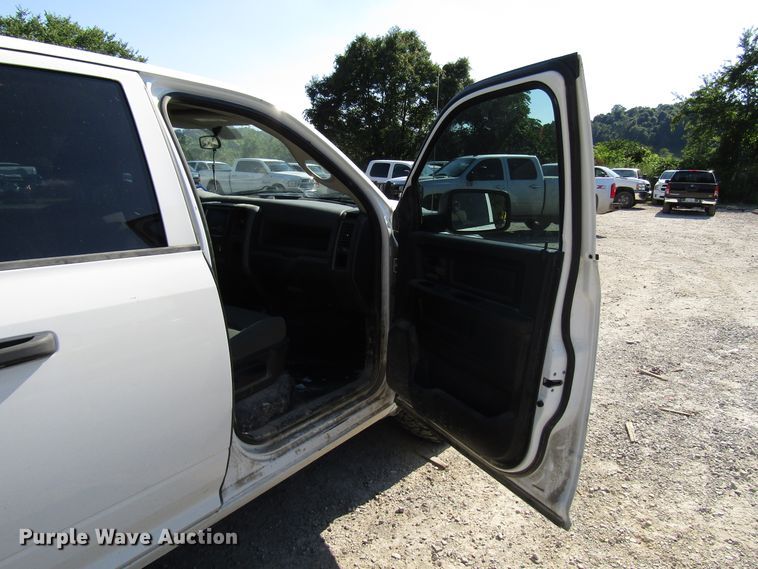 image for item FJ9719 2013 Dodge Ram 1500 Quad Cab pickup truck