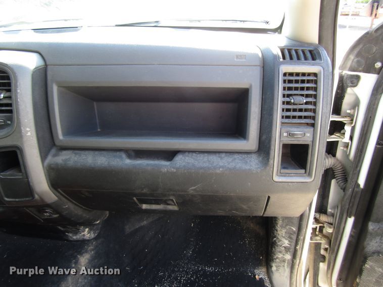 image for item FJ9719 2013 Dodge Ram 1500 Quad Cab pickup truck