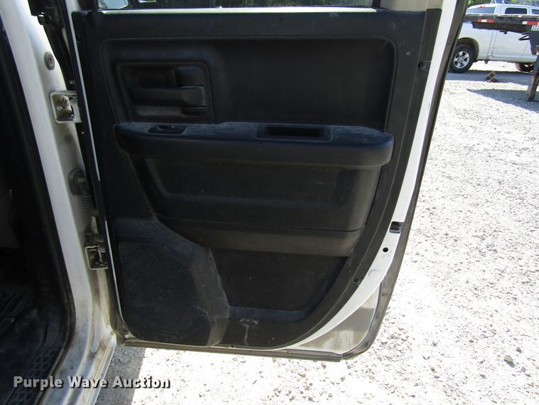 image for item FJ9719 2013 Dodge Ram 1500 Quad Cab pickup truck