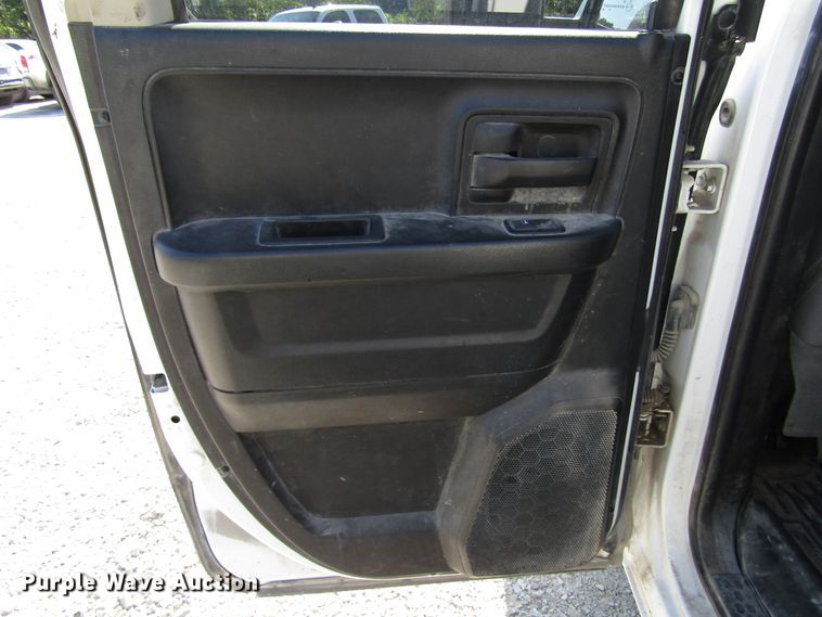 image for item FJ9719 2013 Dodge Ram 1500 Quad Cab pickup truck