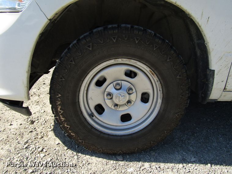 image for item FJ9719 2013 Dodge Ram 1500 Quad Cab pickup truck