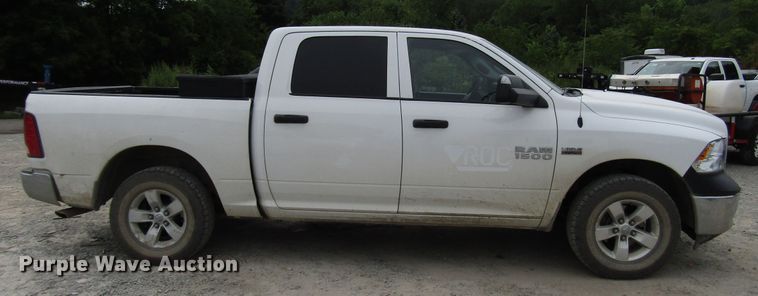 image for item FJ9732 2015 Dodge Ram 1500 Crew Cab pickup truck